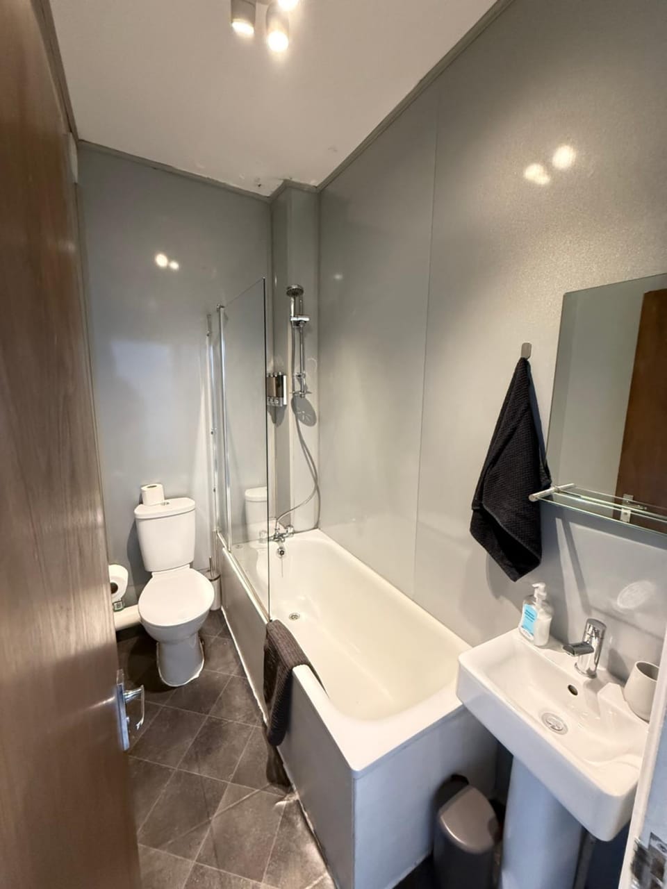 Bathroom, Bath