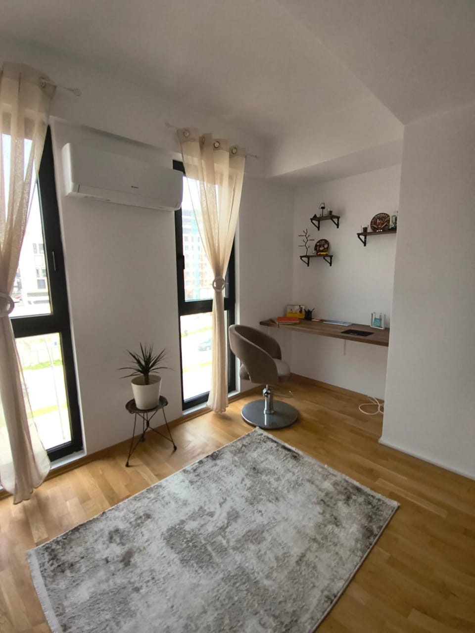 Living room, air conditioner