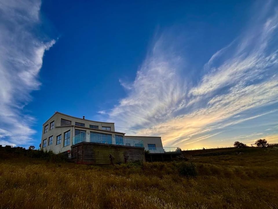 The Hemp House | Table Cape Ocean Views House in Tasmania
