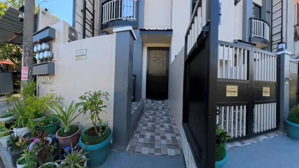 CLBC Residences 1A Apartment in Santa Rosa