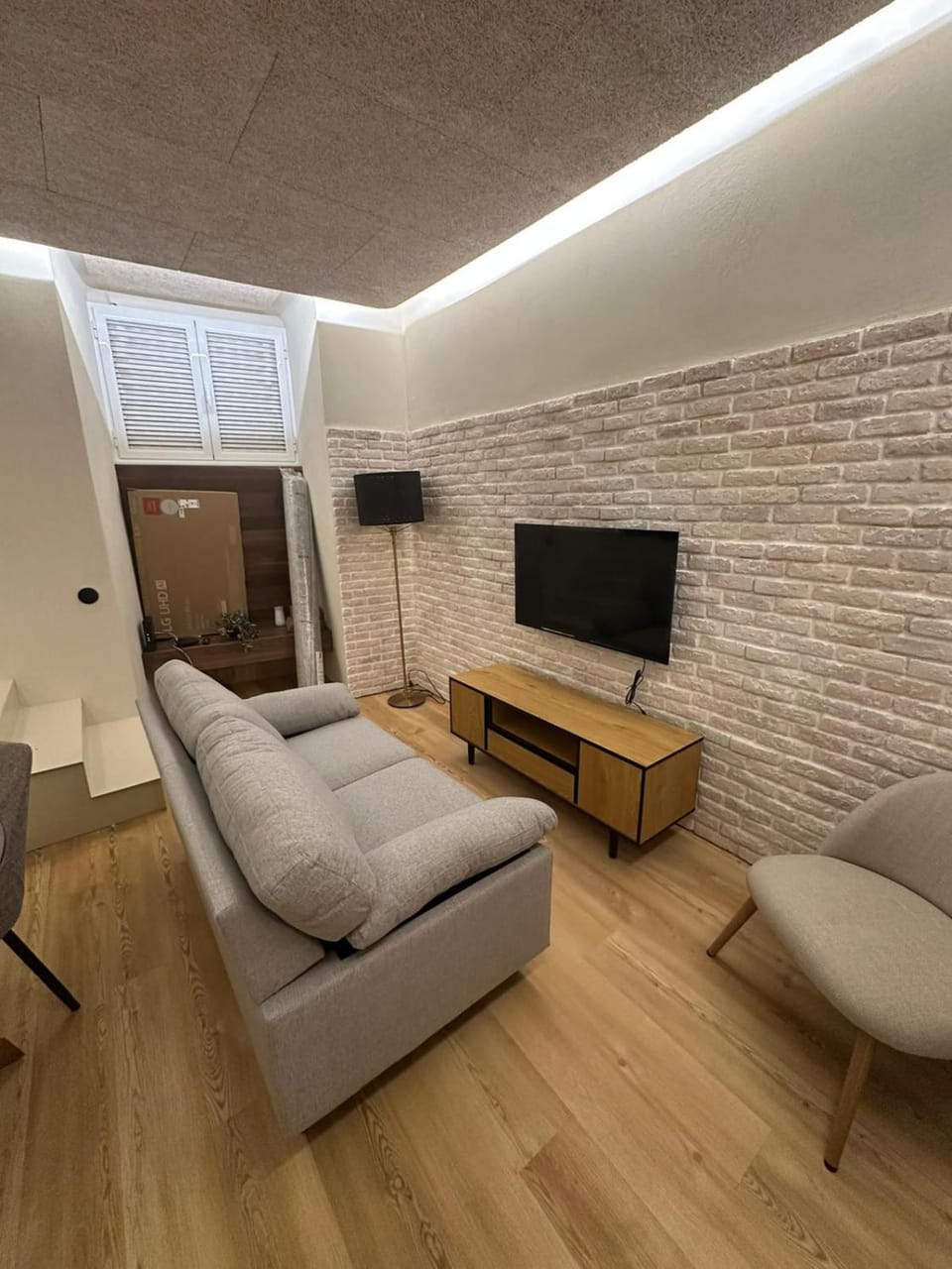 Communal lounge/ TV room, Living room
