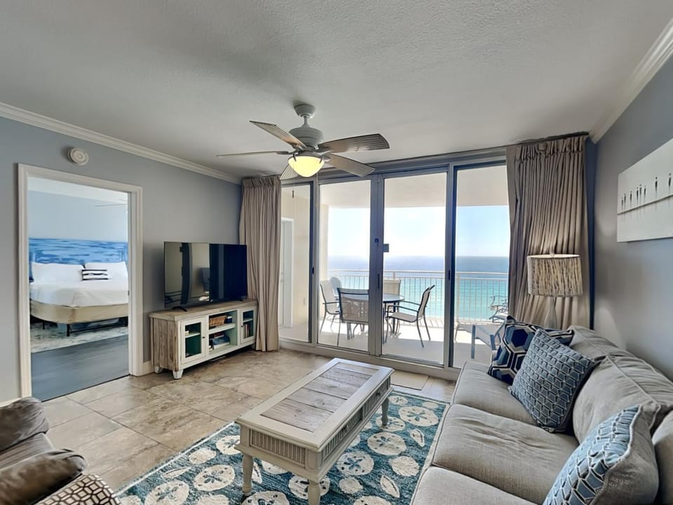 Emerald Beach #1125 Apartment in Panama City Beach