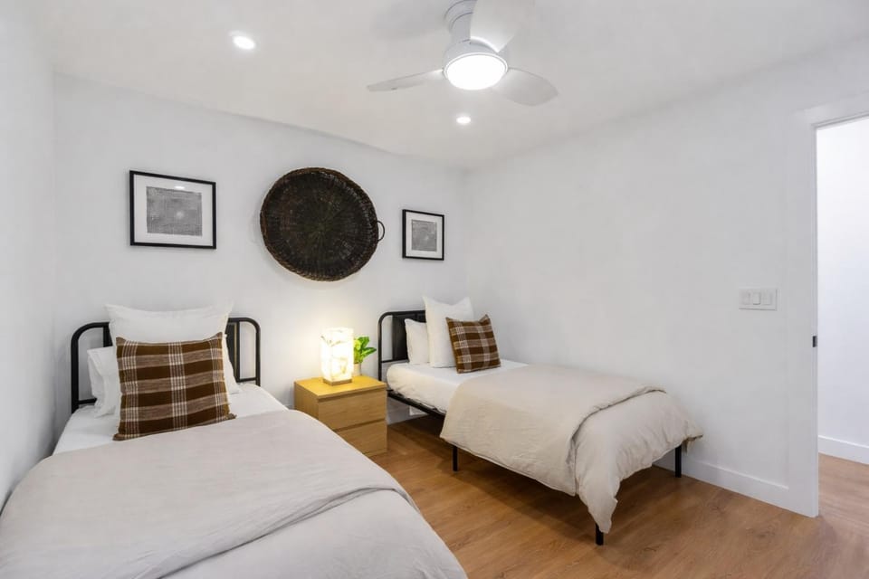Laguna Beach- HotTub, Ocean View, Patio, Ping Pong House in Laguna Beach