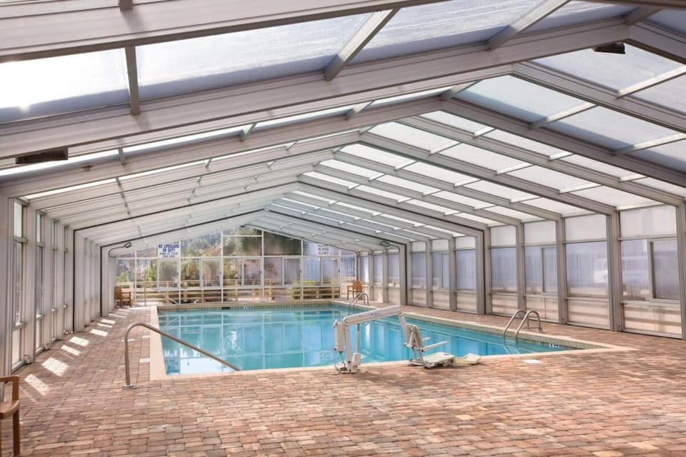 Club Wyndham Ocean Ridge- 2 Bedroom apartment with resort access House in Edisto Beach