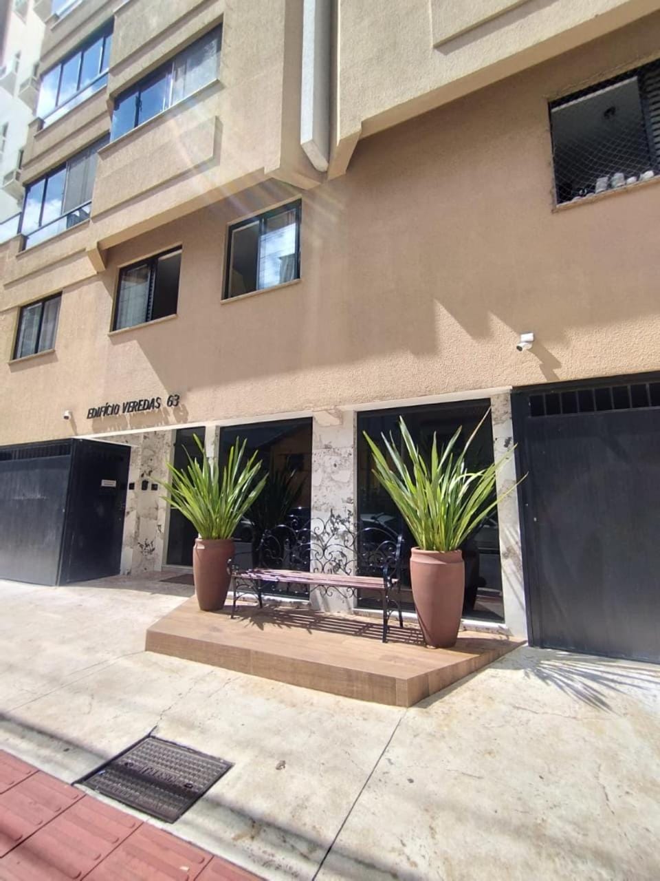 Property building, Day