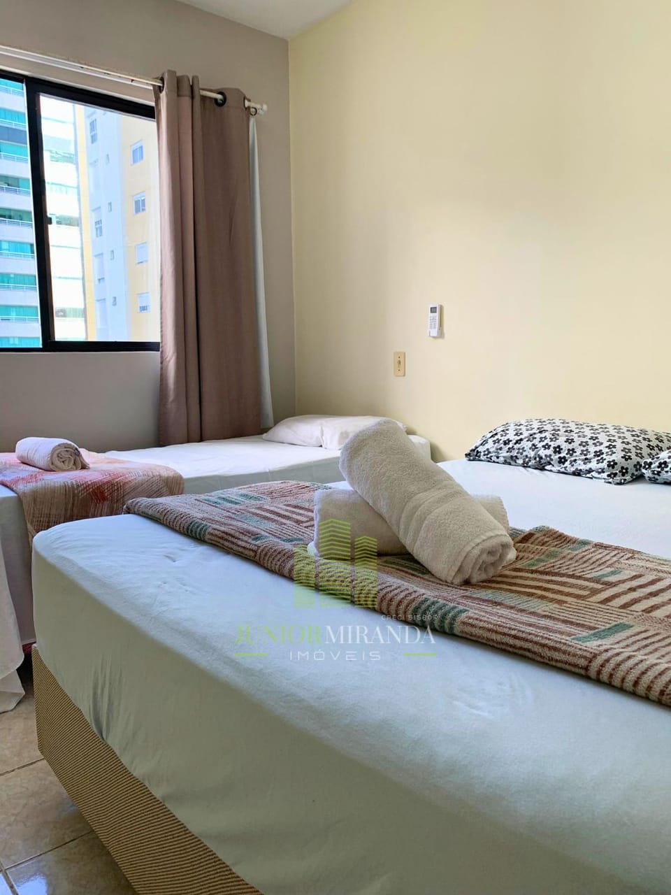 Bed, Day, Bedroom