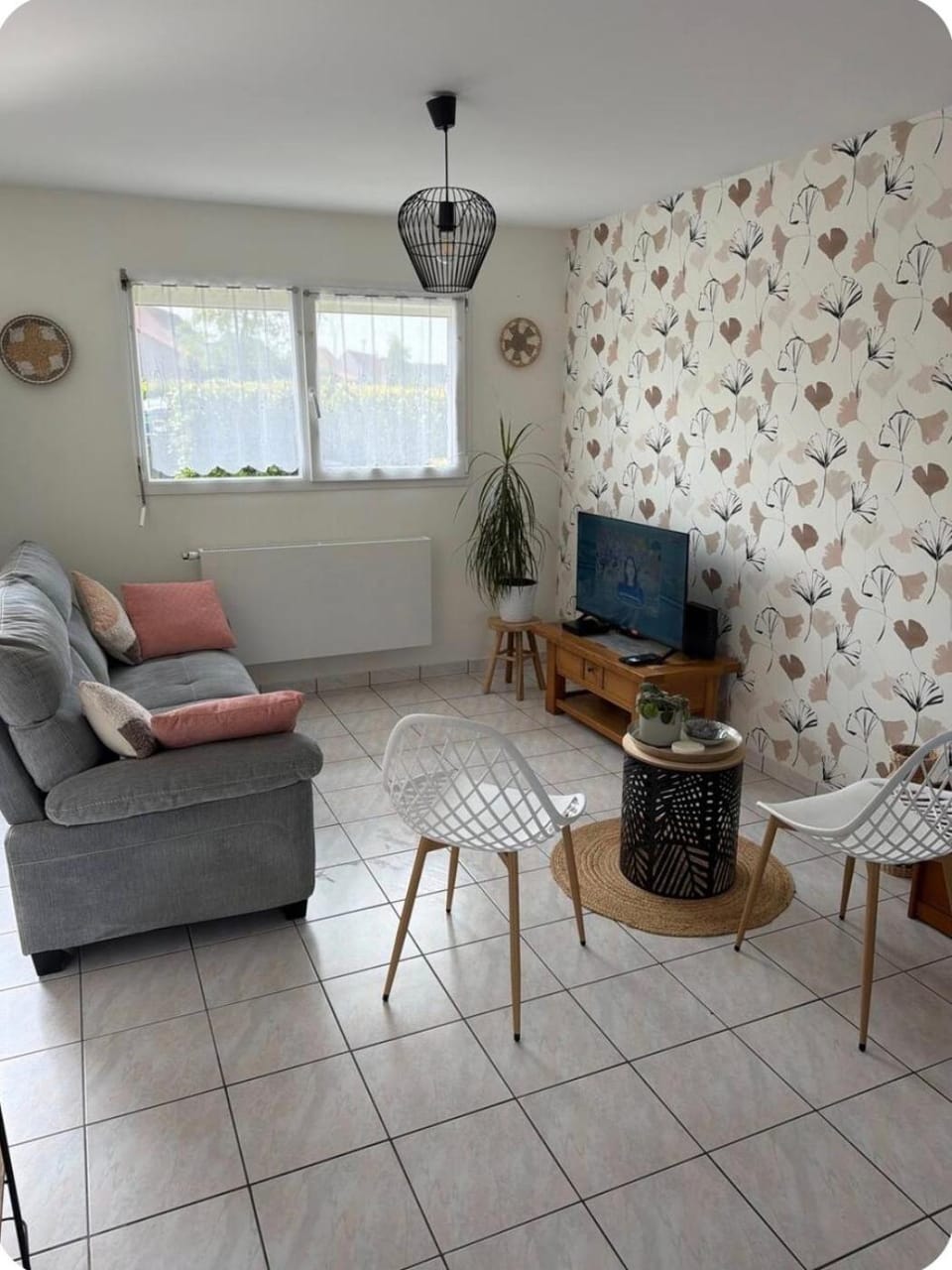 TV and multimedia, Seating area