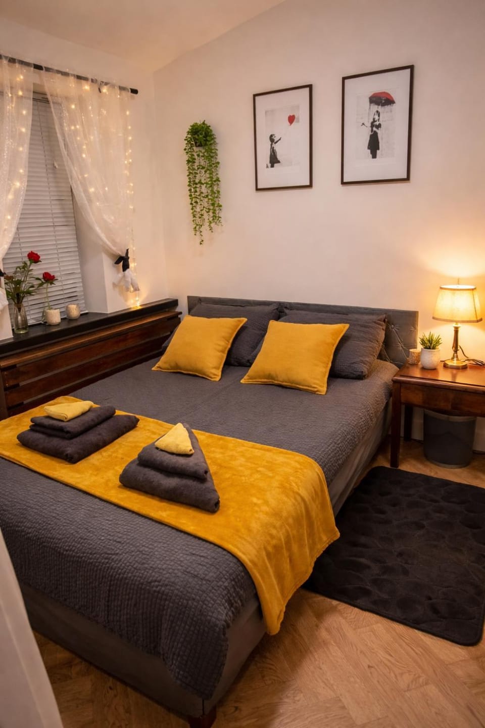Luxury Smart 1-Bedroom Residence, Windsor,Slough, Sleeps 4, Garden, Parking Apartment in Slough