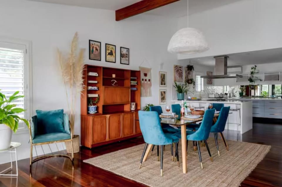 The Jungle Cubby Suite where the Wild meets Luxury Apartment in Terrigal