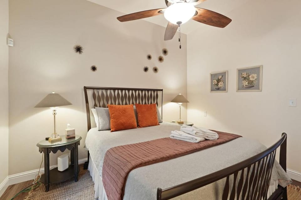 The Veranda on Walnut Luxury Downtown Lodi Stay House in Lodi