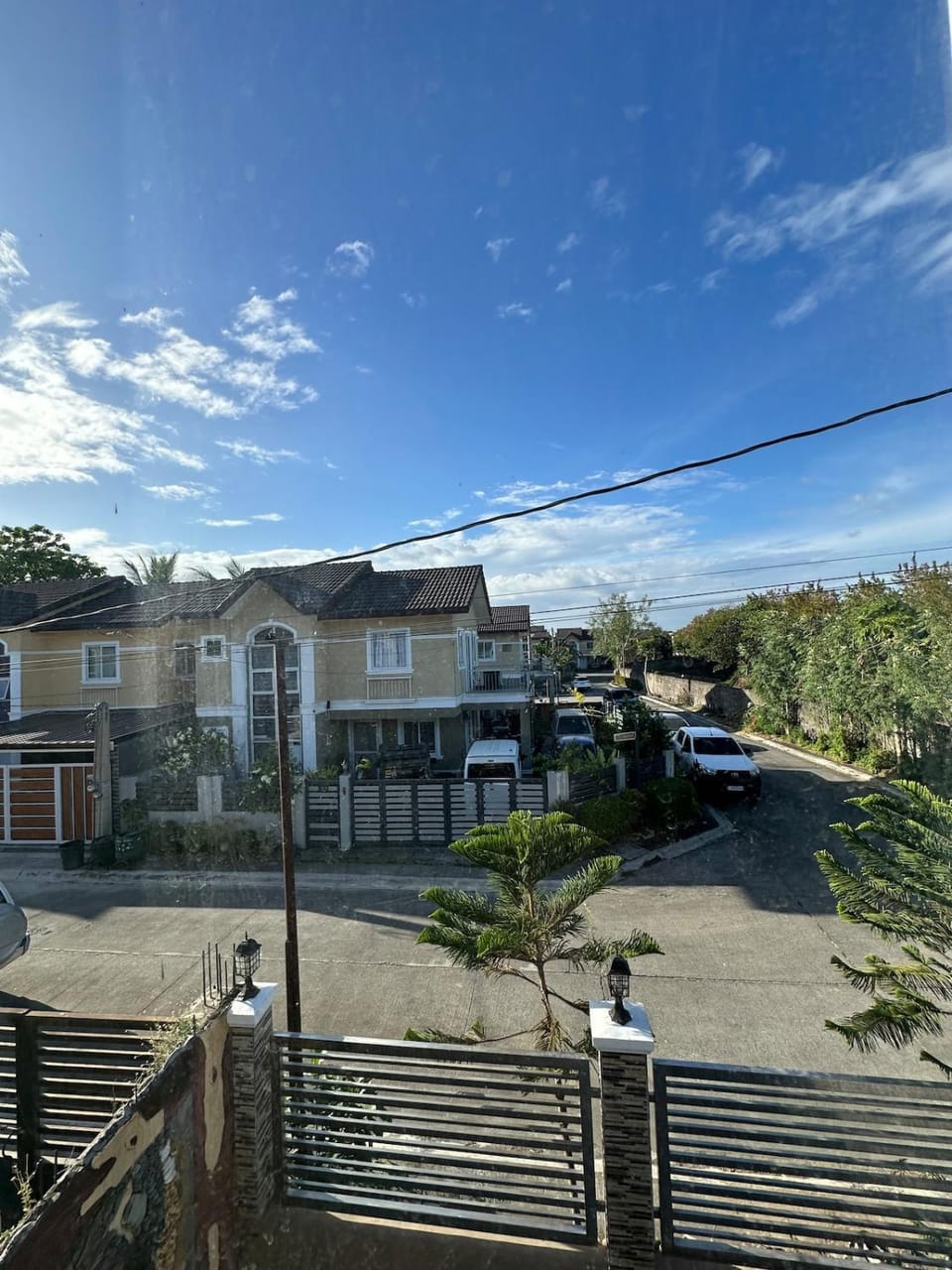 Fully Furnished 2-storey 3 bedroom with parking space and garage Apartment in Calabarzon
