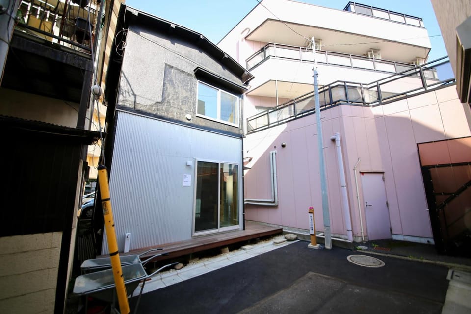 Property building, Day
