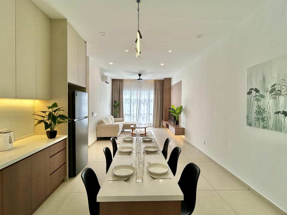 3BR KL Sentral L27 Modern Vintage Views Apartment in Federal Territory of Kuala Lumpur