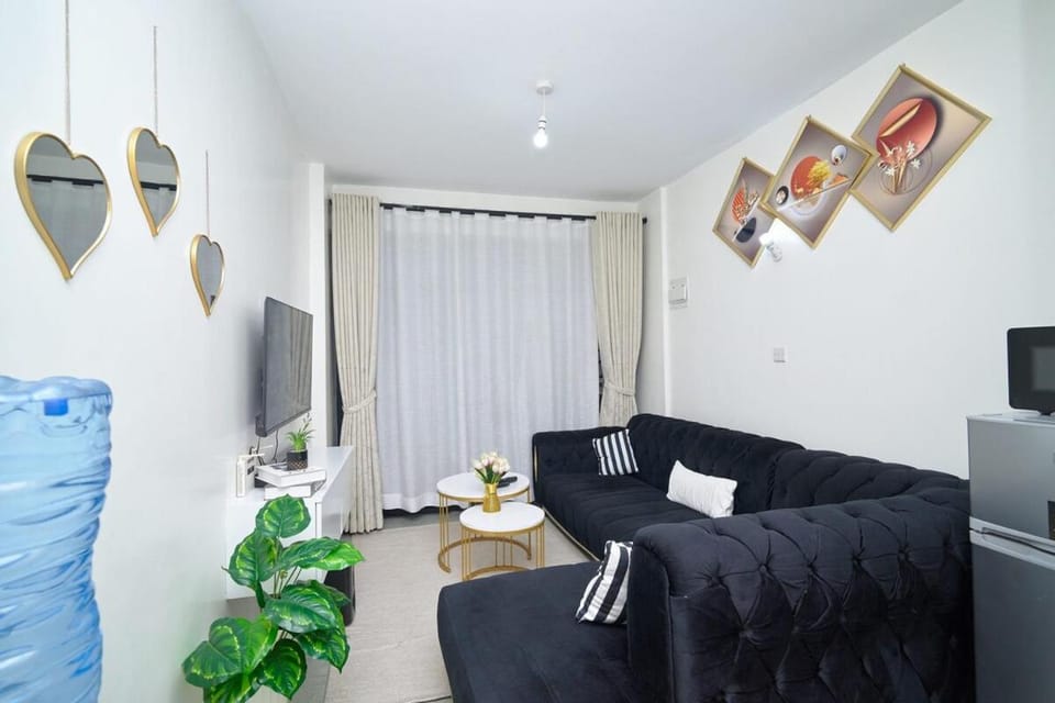 Modern 1 Bedroom Haven - Meg's Suites Apartment in Nairobi County
