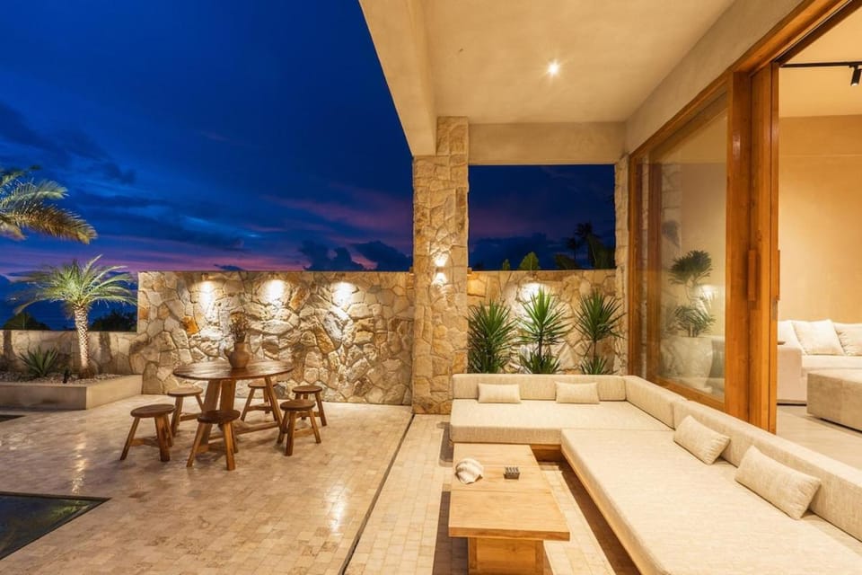 Beachfront Views Balian LuxVilla Villa in West Selemadeg