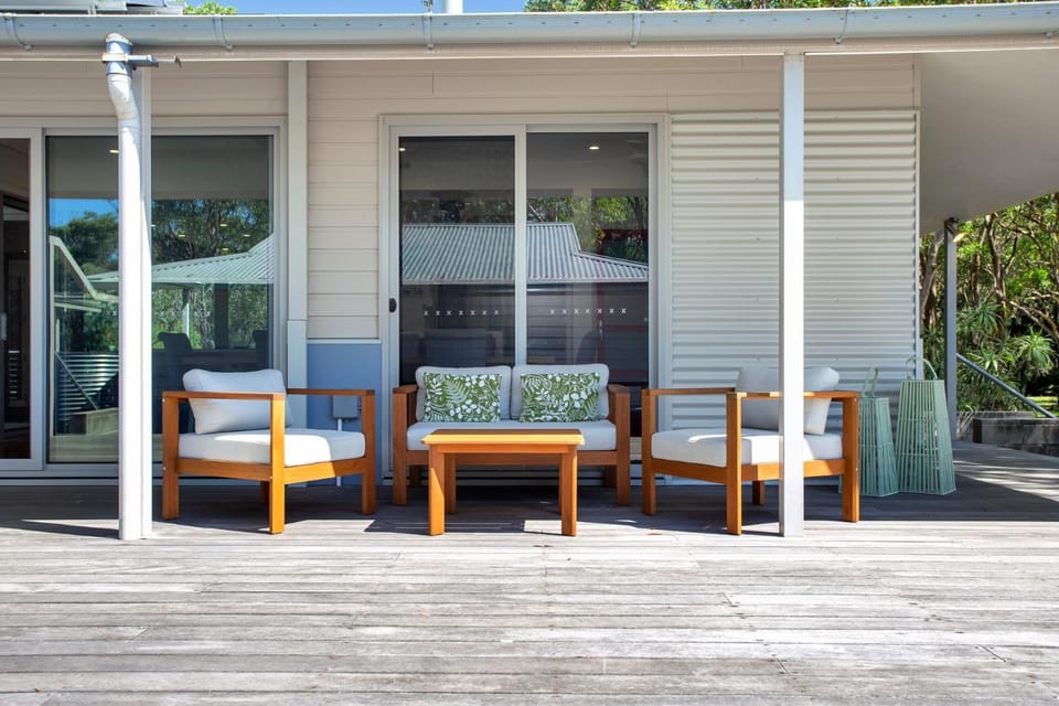 The Banksia's House in Hawks Nest