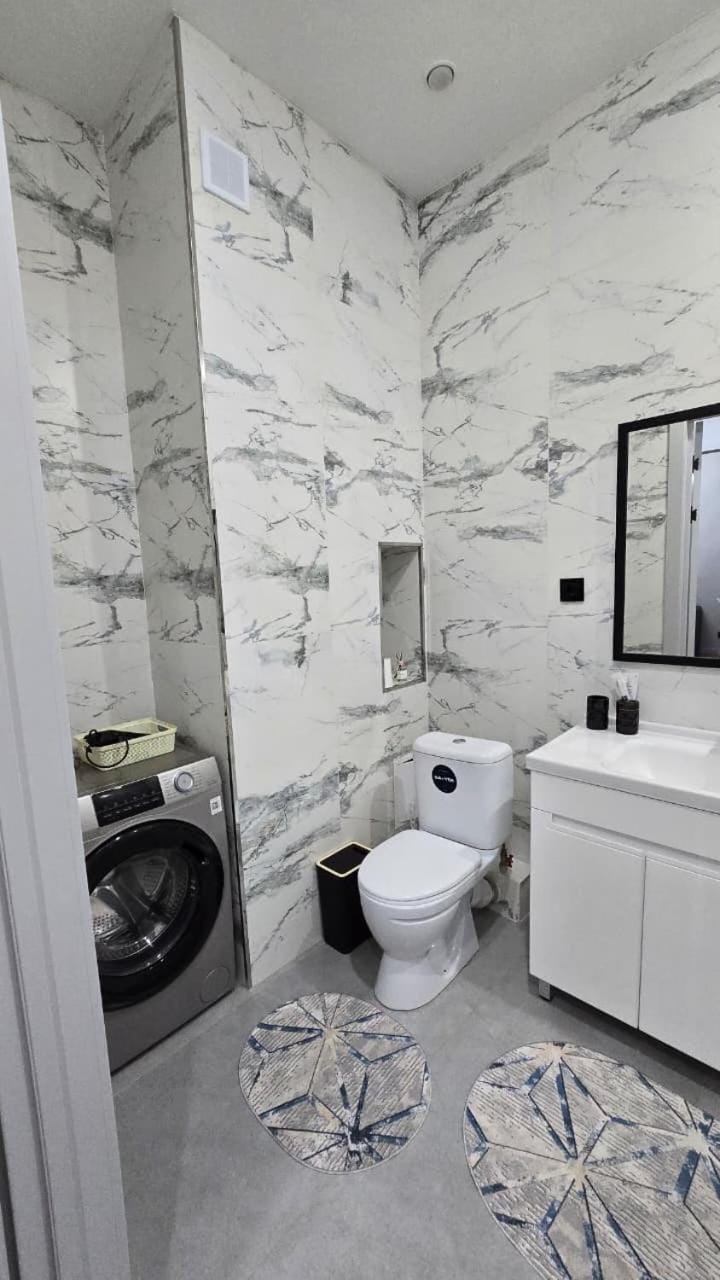 Toilet, Bathroom, Bath, washing machine