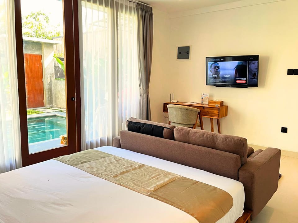 Living room, Bedroom