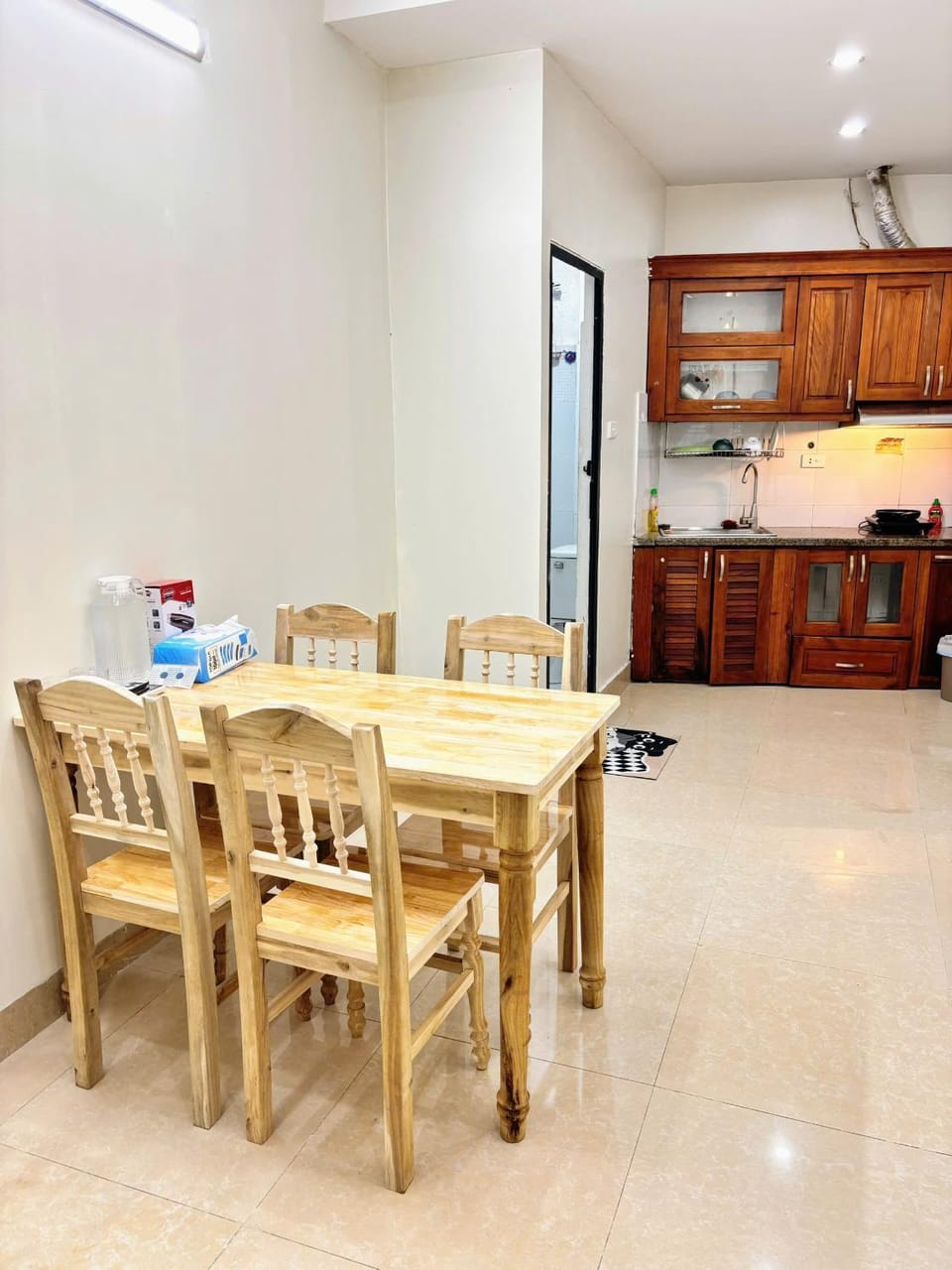 Kitchen or kitchenette, Living room, Seating area, Dining area, minibar, oven, stove