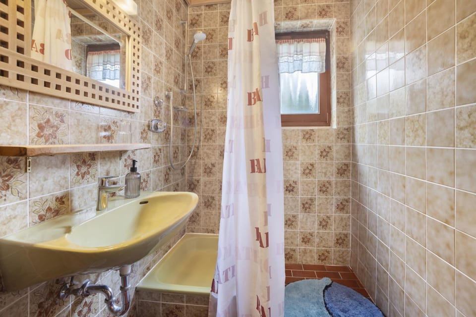 Bathroom, Living room