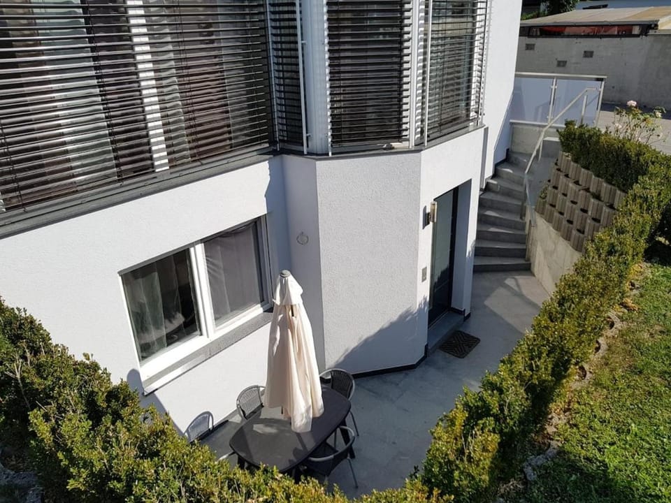 Beautiful and quit 2-room apartment Schmidt Apartment in Friedrichshafen
