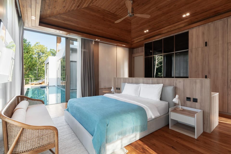 Lakefront 5BR Luxury Villa, Elevator, Pool, Cinema Villa in Phuket
