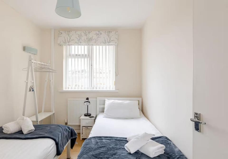 Highview, extended 2 bedroom house, with view, near coast path House in The Mumbles