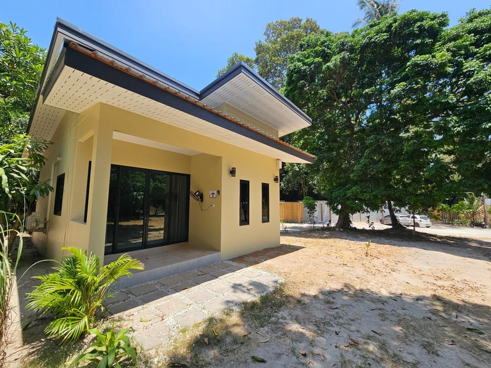 Nature House 2Bed Comfort Sea Side House in Ko Pha-ngan Sub-district