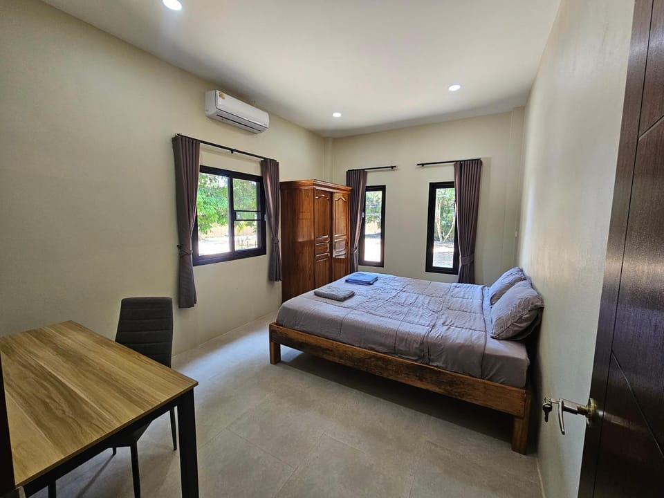 Nature House 2Bed Comfort Sea Side House in Ko Pha-ngan Sub-district