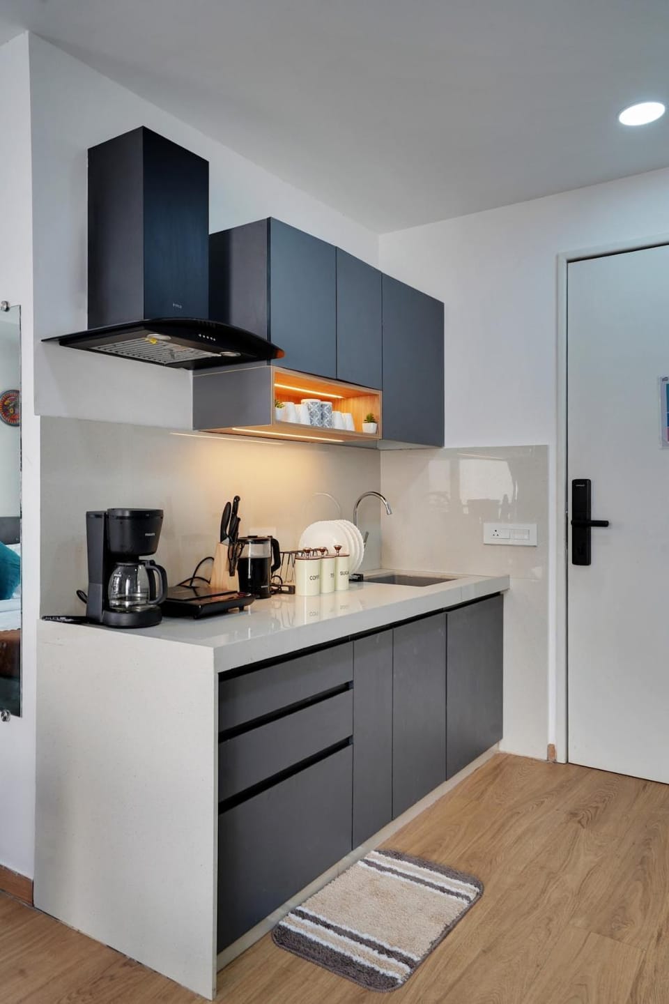 Entire room in Viman Nagar Near Pune Airport Apartment in Pune