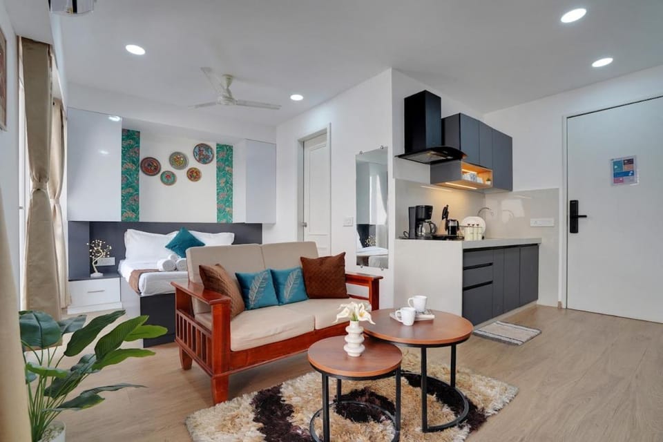 Entire room in Viman Nagar Near Pune Airport Apartment in Pune