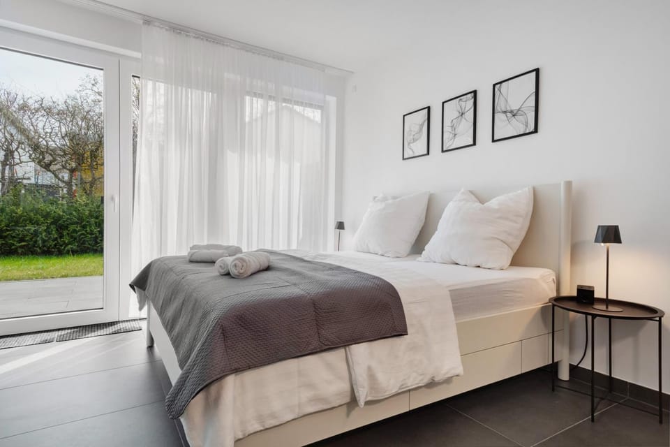 Living room, Bedroom