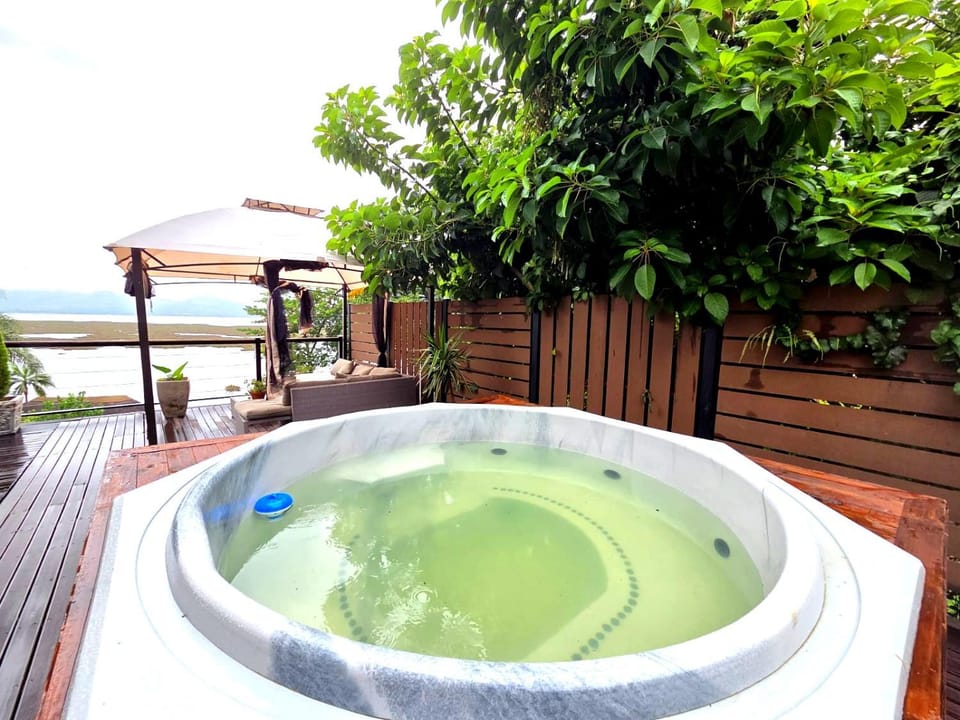 1 Mariner Village Kosmos Apartment in Gauteng