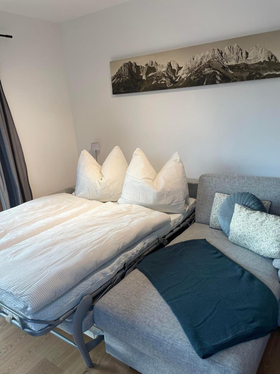 Bed, Living room, Seating area