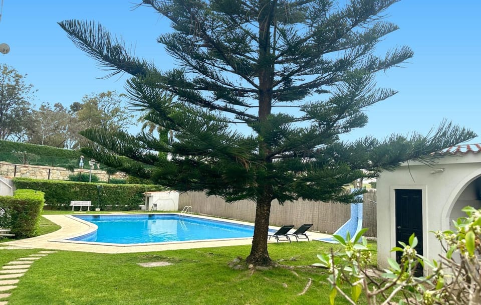 Garden, Swimming pool