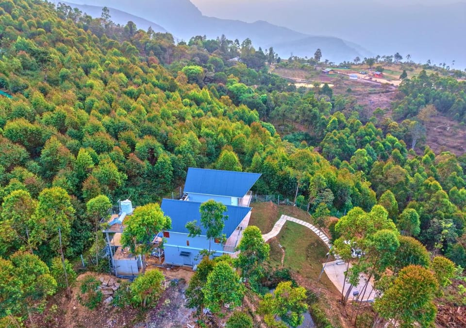 Property building, Day, Bird's eye view, Mountain view