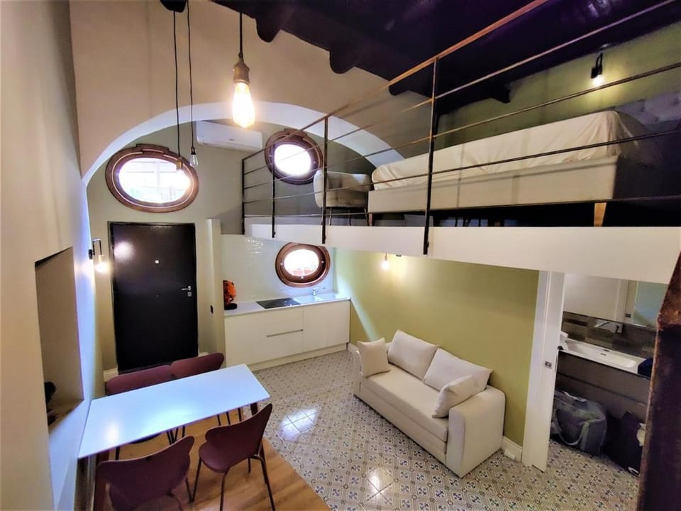 Casa San Gregorio, in the Heart of Naples Apartment in Naples