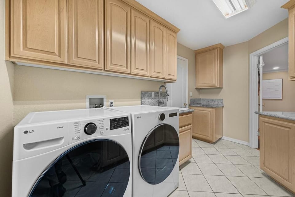 10481 Quiet Cozy 3B 3BA in a Prime Location in Cupertino Villa in Cupertino