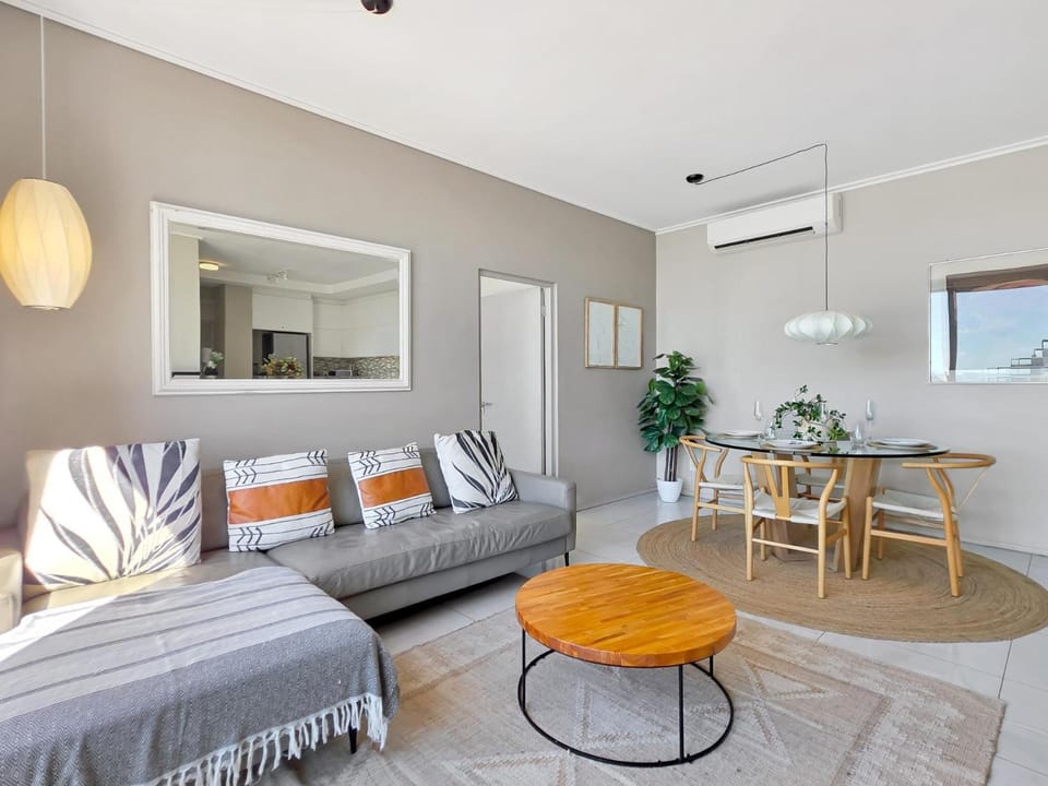 Stadium View 2-Bed in Greenpoint with Pool Apartment in Cape Town