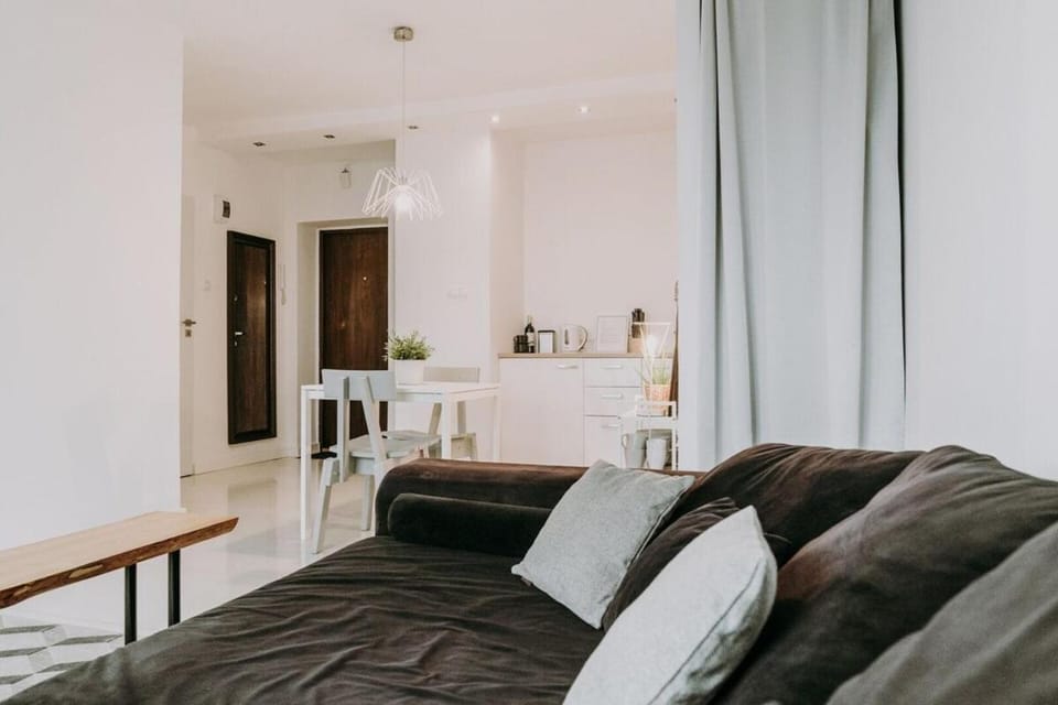 Warsaw Concierge Aleje Jerozolimskie Apartment in Warsaw
