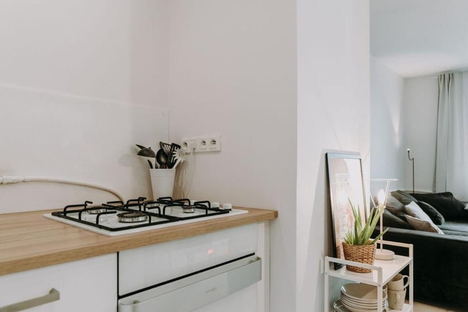Warsaw Concierge Aleje Jerozolimskie Apartment in Warsaw