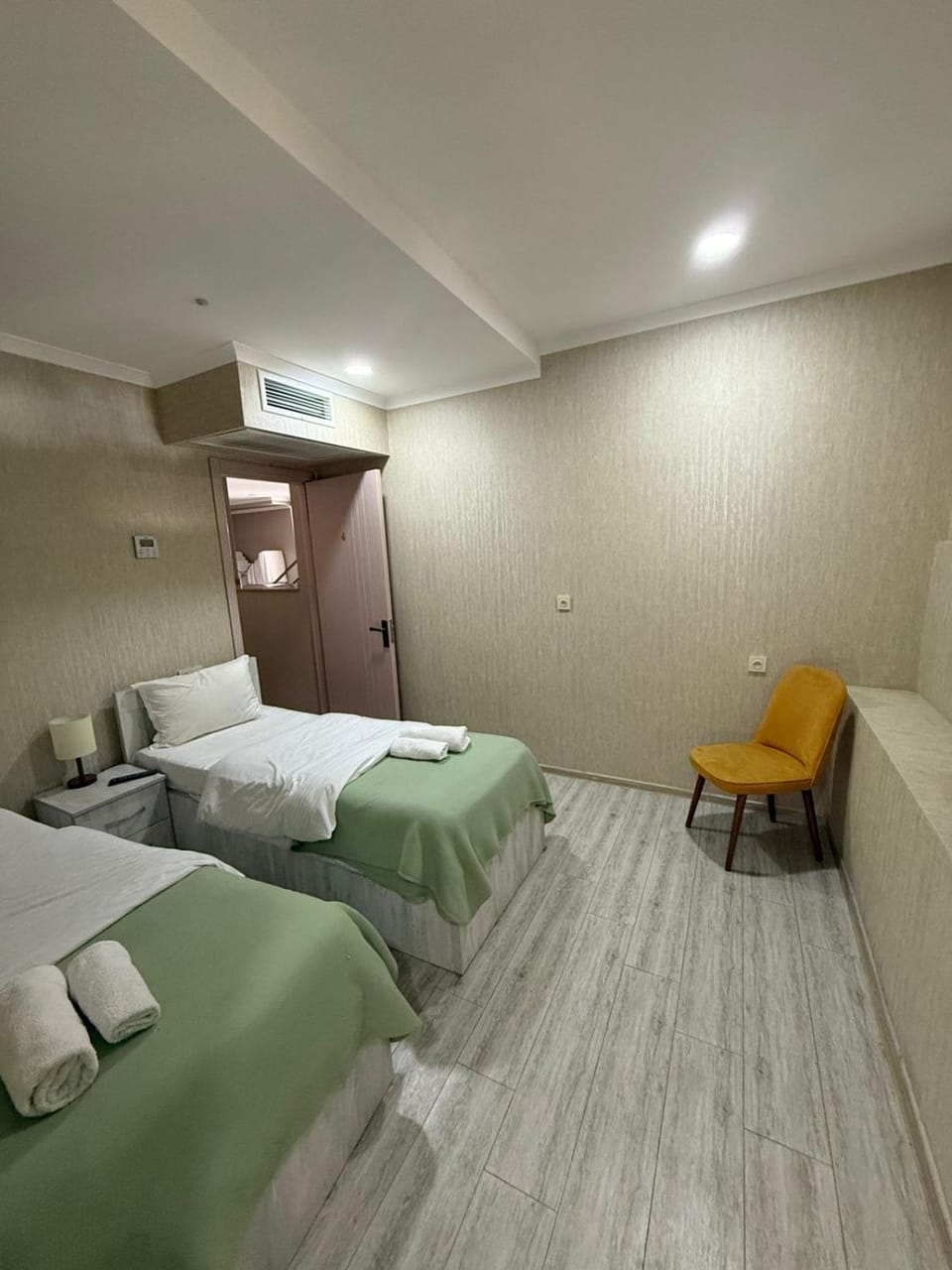 Bed, Massage, Living room, Spa and wellness centre/facilities, Photo of the whole room, Seating area, Bedroom