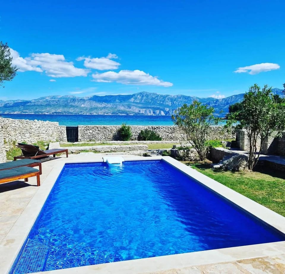 Beach, Mountain view, Sea view, Swimming pool, Open Air Bath