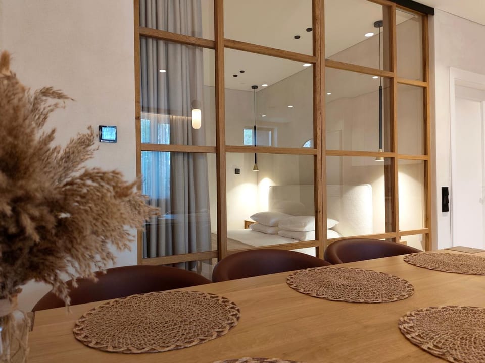 Living room, Bedroom
