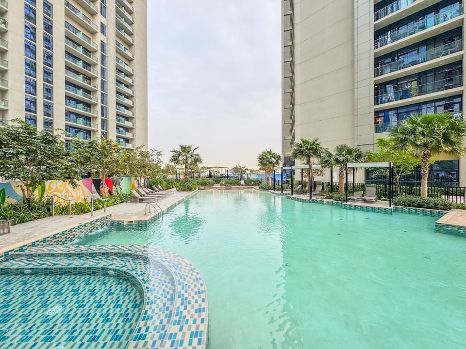 Property building, Swimming pool