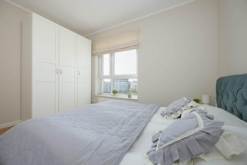 Bed, Photo of the whole room, Bedroom, towels, wardrobe