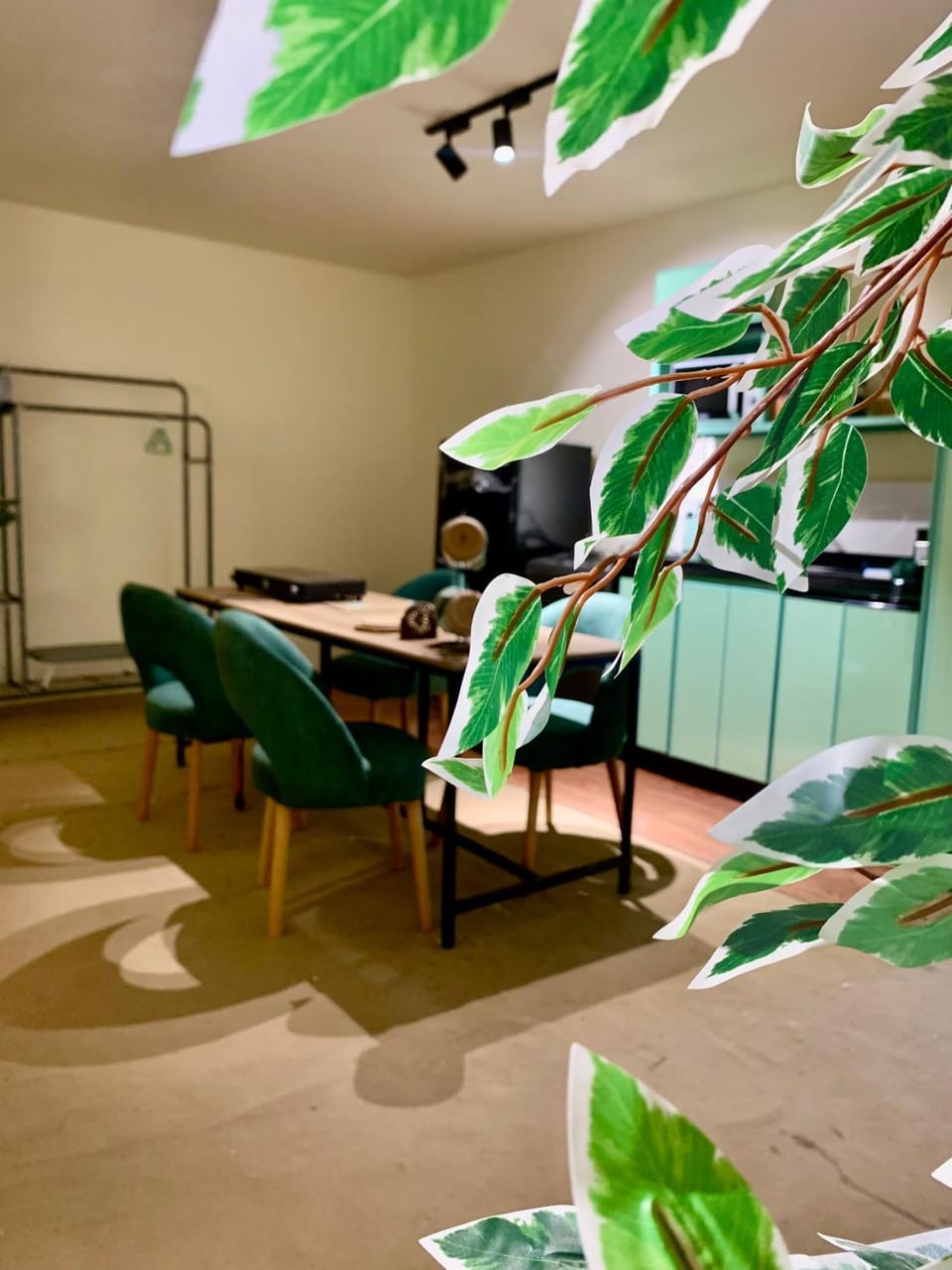 Blue Horizon Downtown Apartment in Alexandria