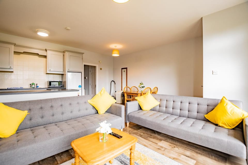 Living room, microwave