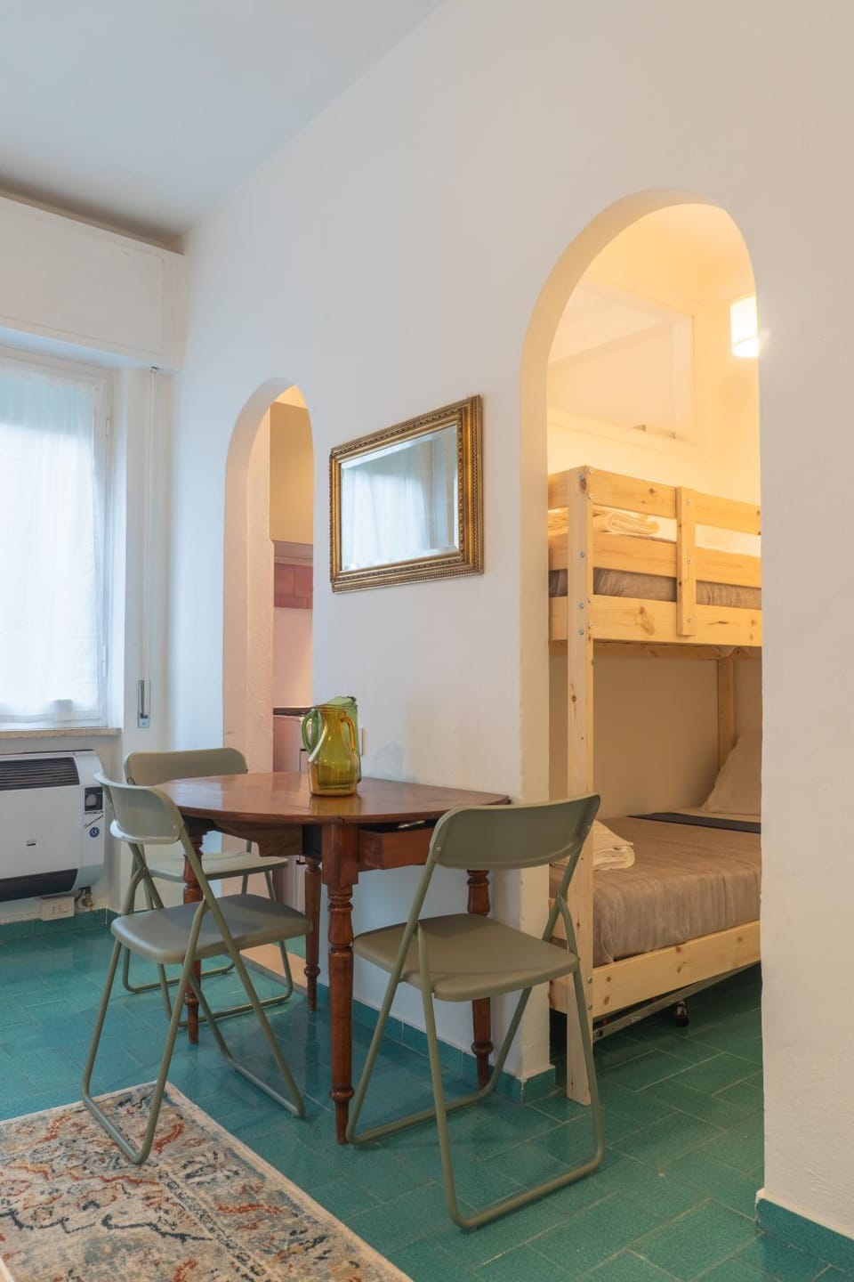 Bed, Lunch, bunk bed