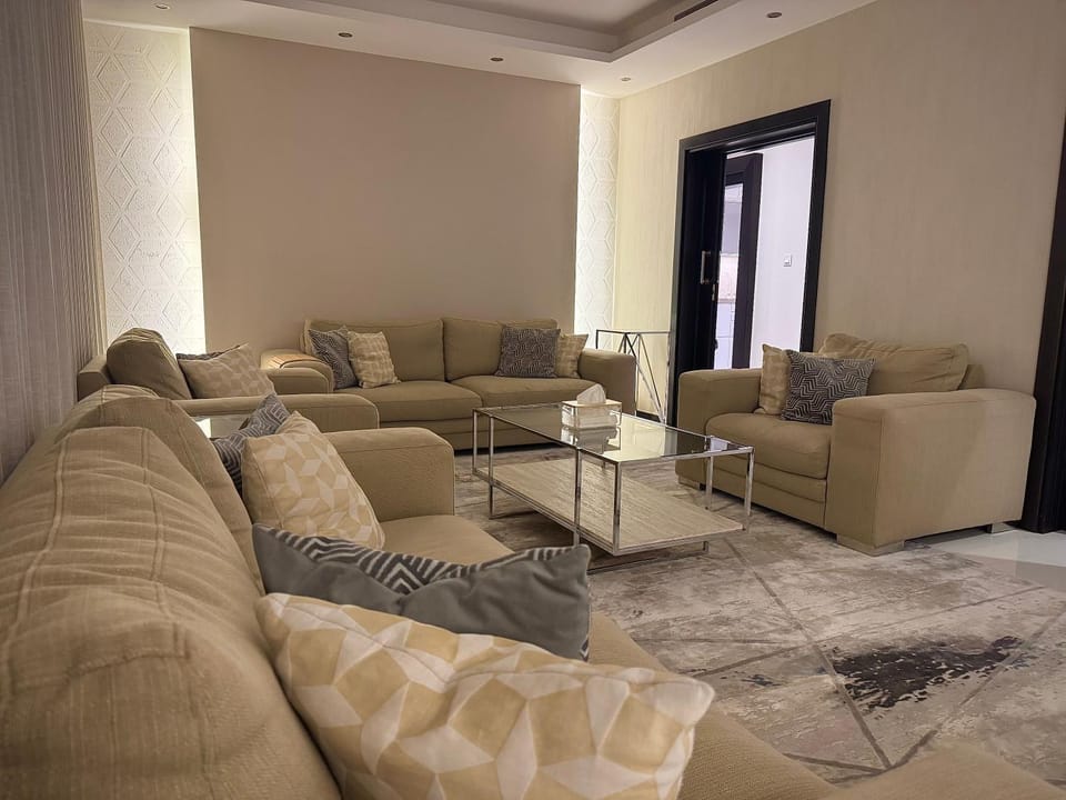 Three Bedrooms Apartment شقة ثلاث غرف نوم Apartment in Jeddah